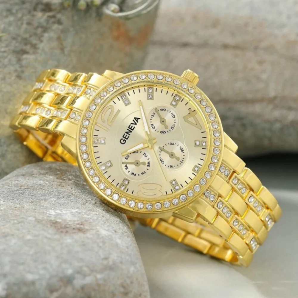 *NEW* Mens gold flashy diamond big faced watch with matching bracelet